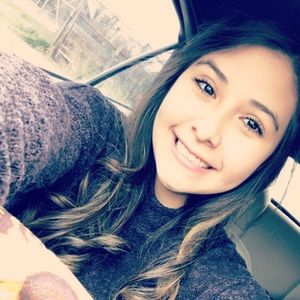Meet your Posher, Alexus